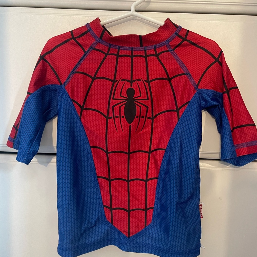 Disney Spider-Man rash guard and board shorts size 4